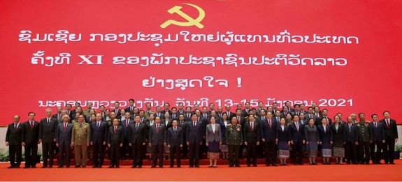 Đưa đất nước Lào vững bước tiến lên